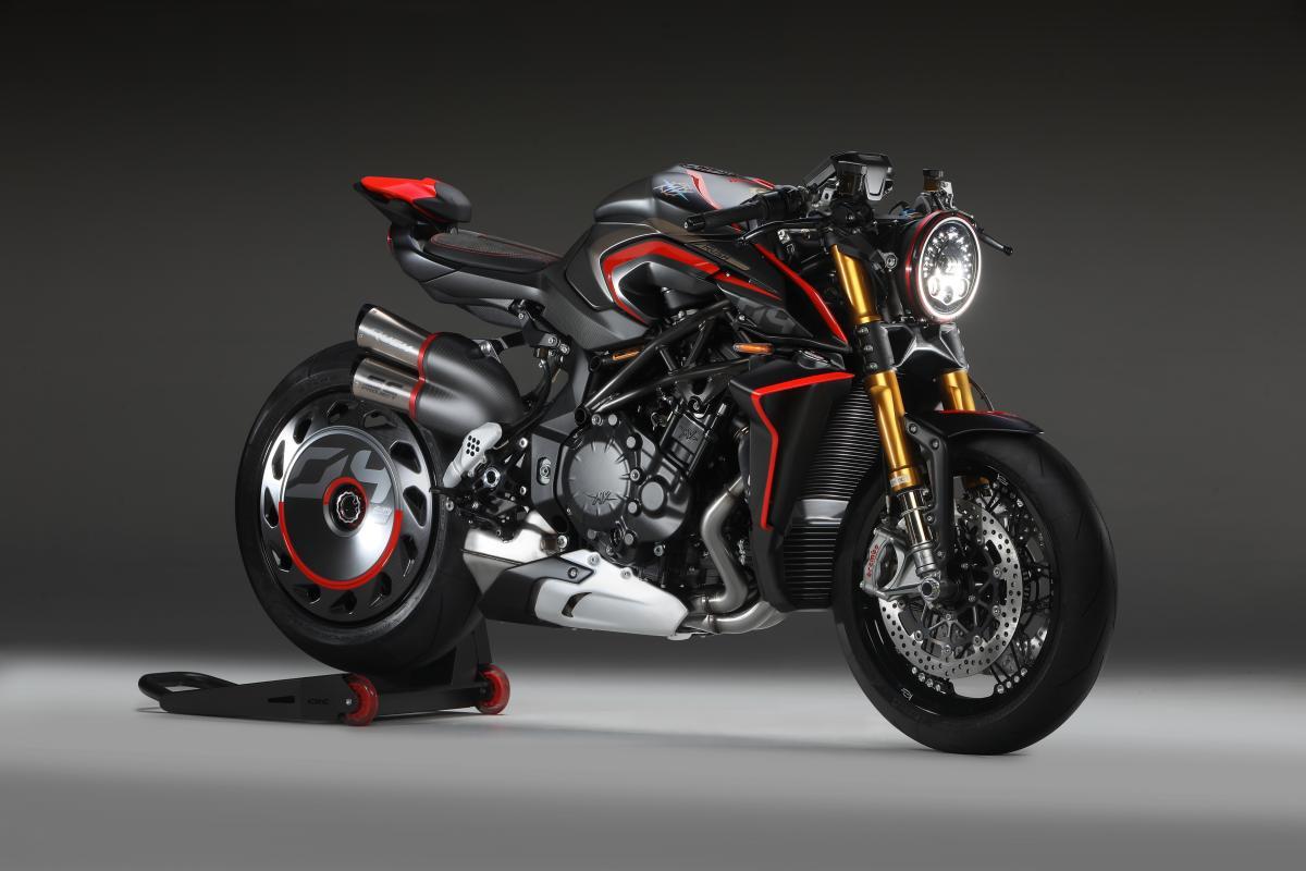 WATCH: 2020 MV Agusta Brutale 1000 RR and Rus...