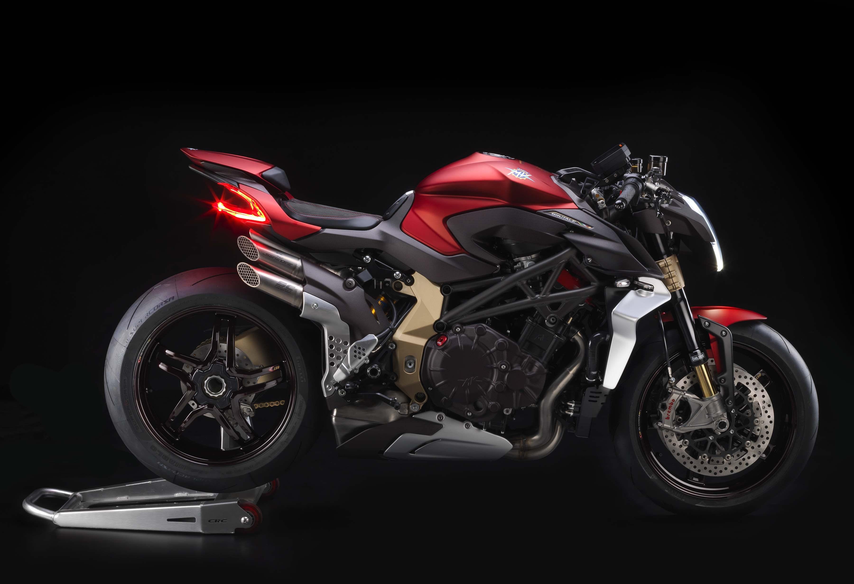 MV Agusta Brutale 1000 Serie Oro New Generation of Style