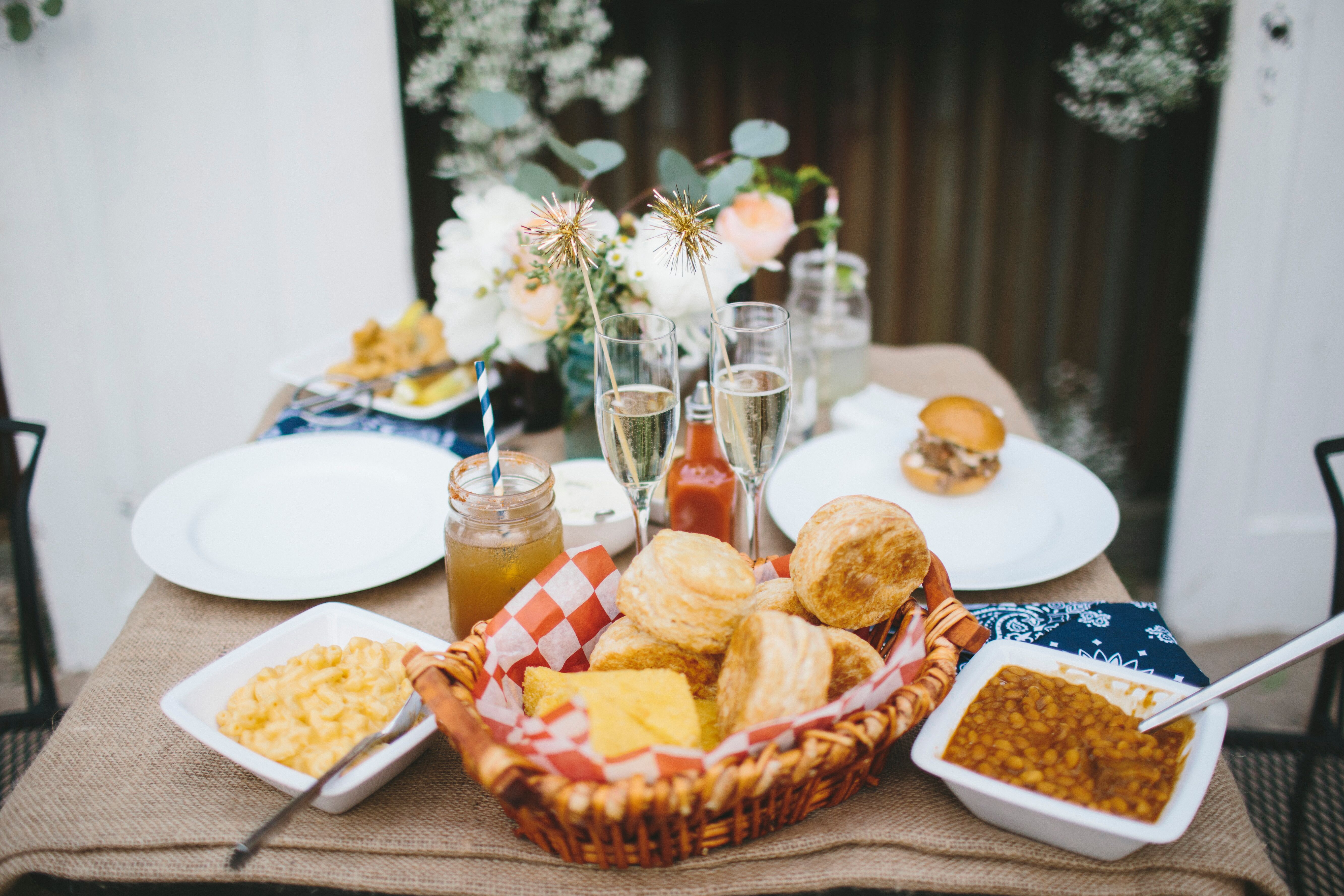Comfort Food Ideas For Your Wedding Menu or Cocktail Hour