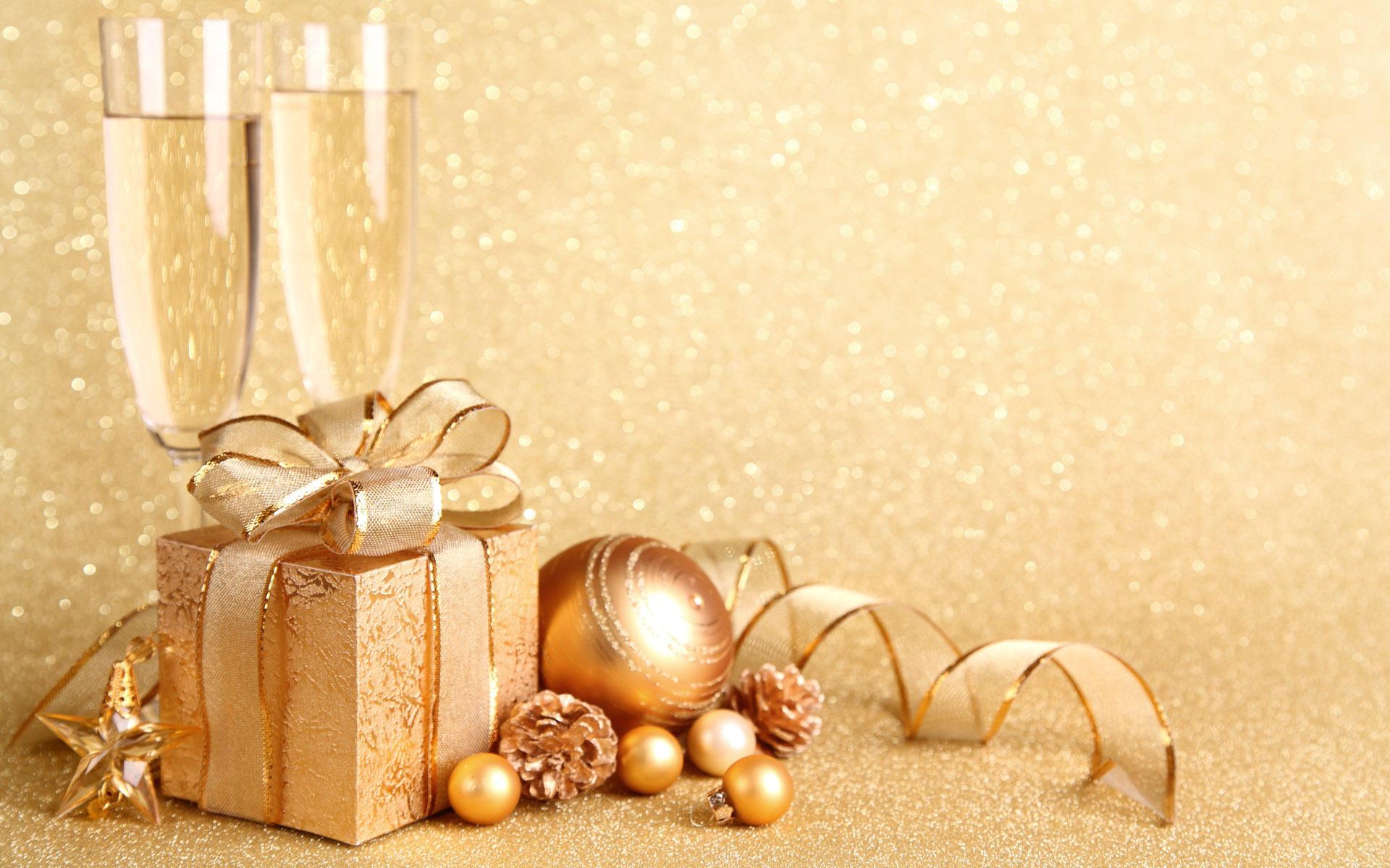 Christmas Presents Golden Champagne Desktop Wallpaper