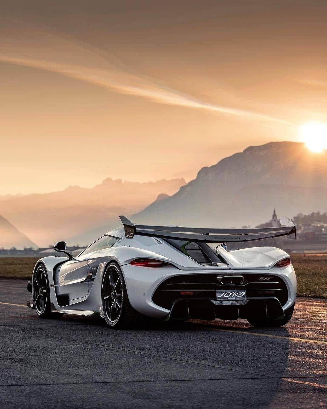 Koenigsegg Jesko Absolut 4K Wallpaper