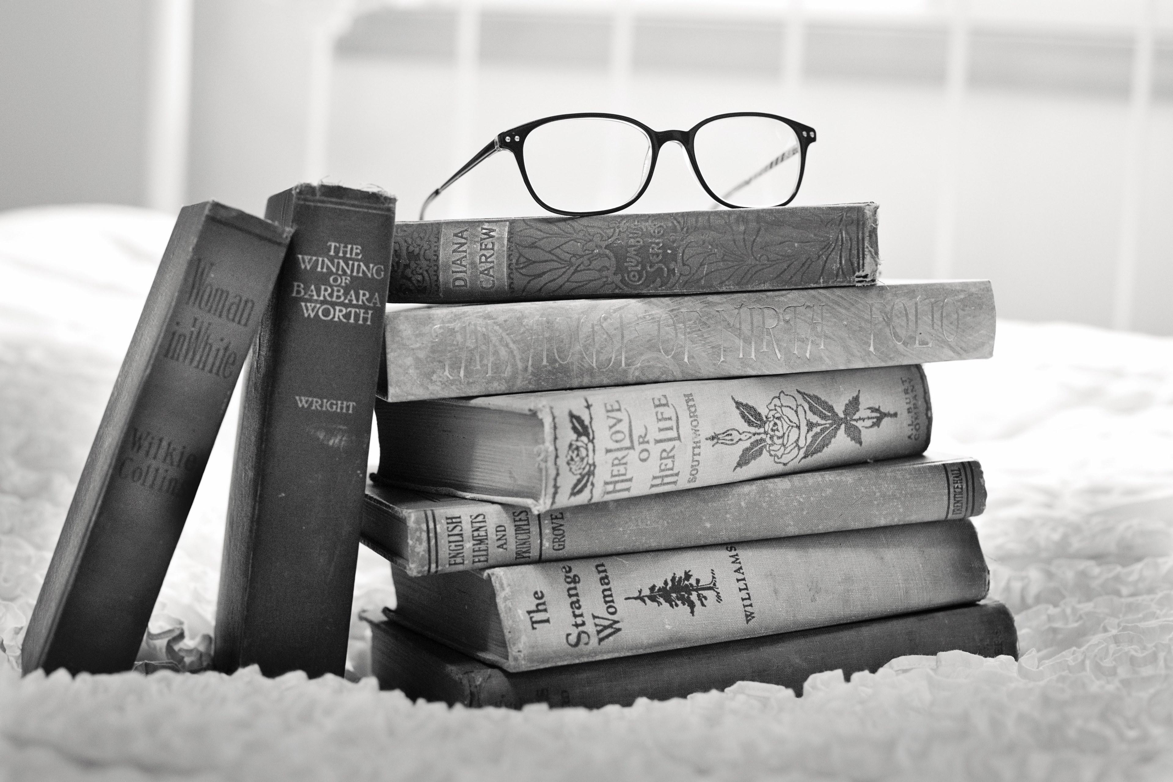 Vintage Book Wallpaper Black And White, HD