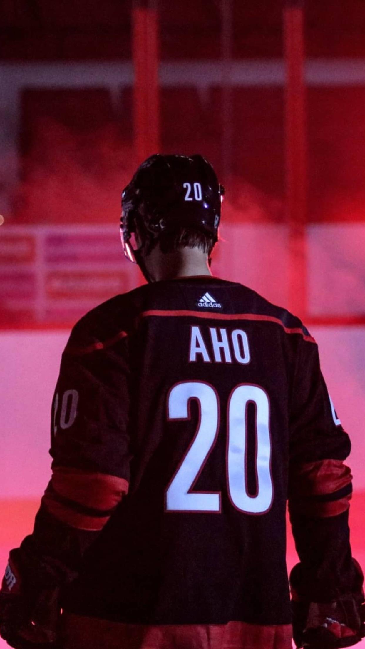 Aho Wallpaper from Canes IG Account
