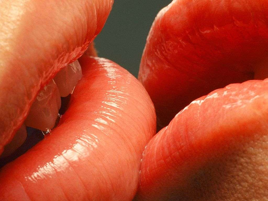 Free download View Of Lip Kiss Wallpaper HD Wallpaper 1024x768