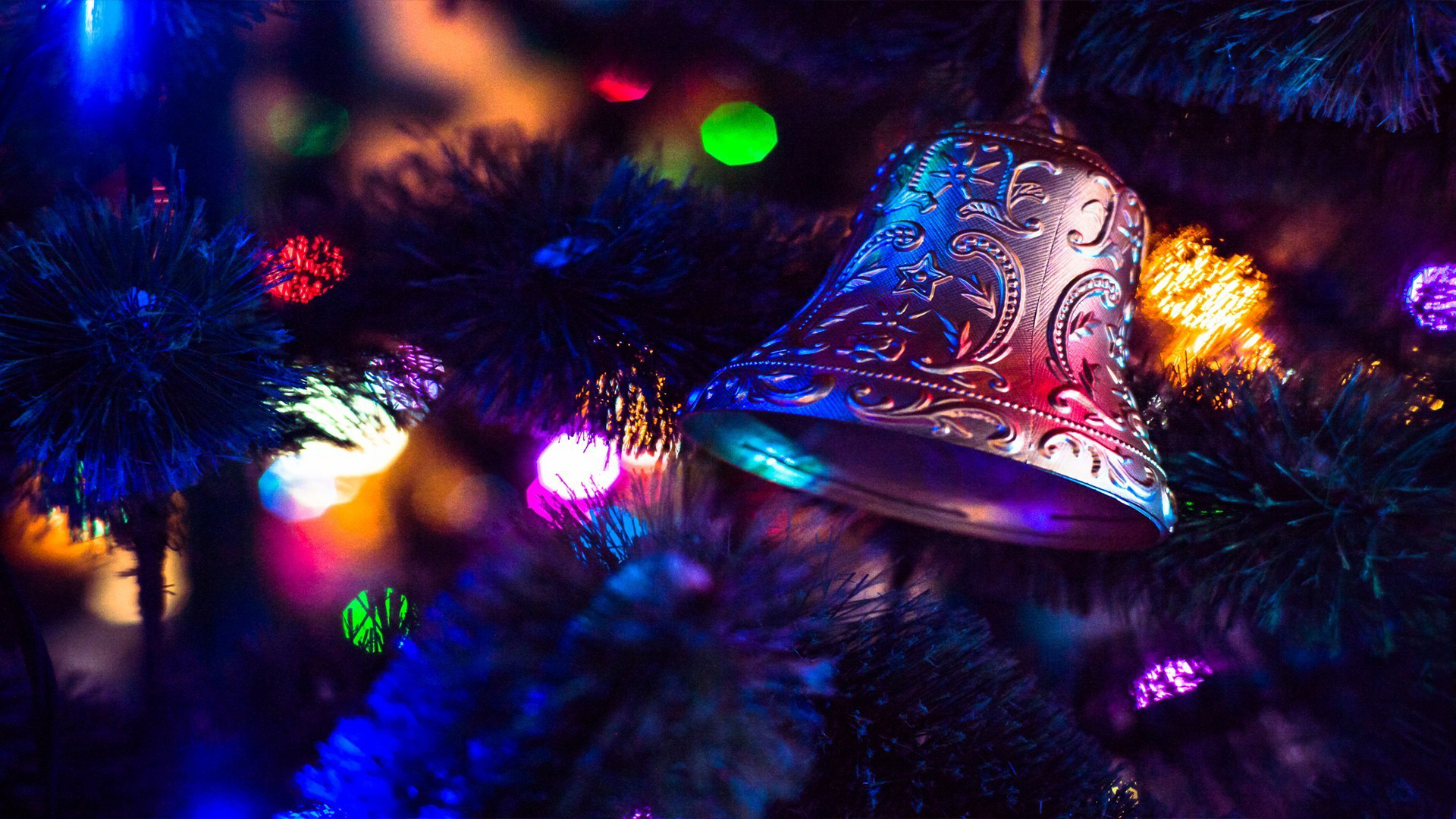 Christmas Tree Bell HD Wallpaperx1080