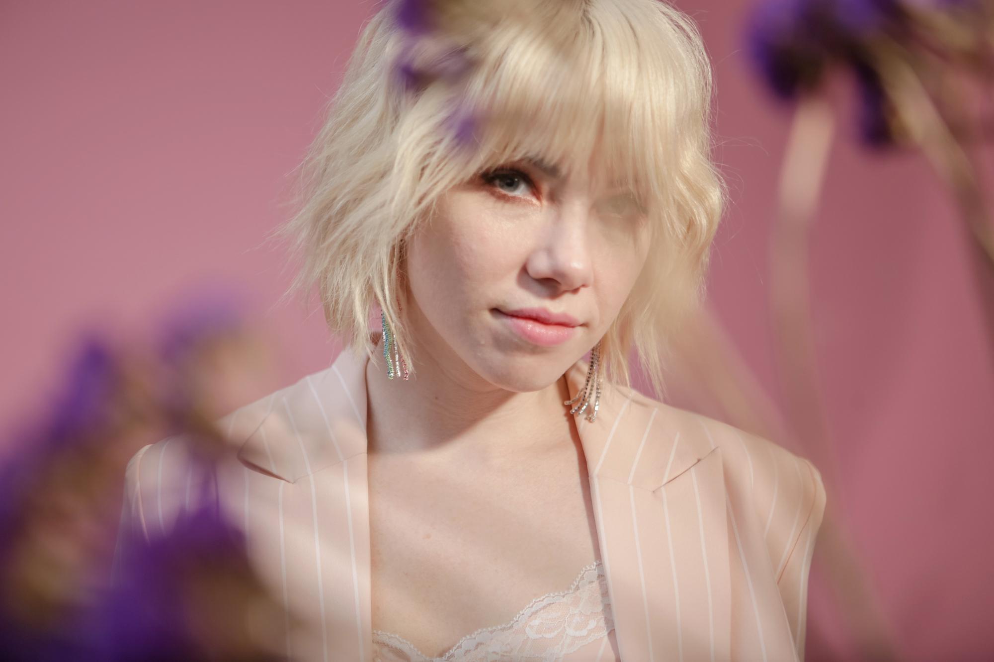 Carly Rae Jepsen Colors Outside The Lines