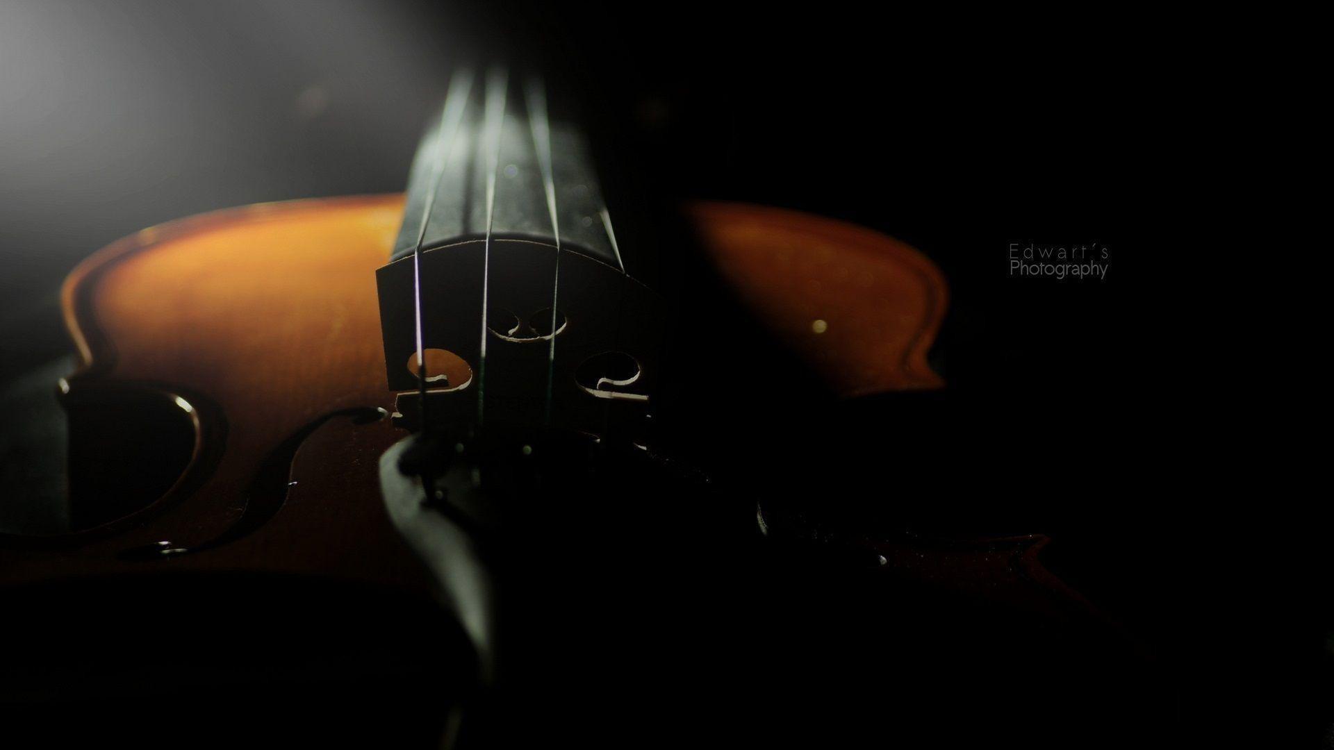 Piano and Violin Wallpaper