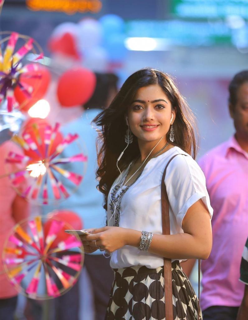 Devadas Rashmika Mandanna HD Photo. Beautiful indian actress