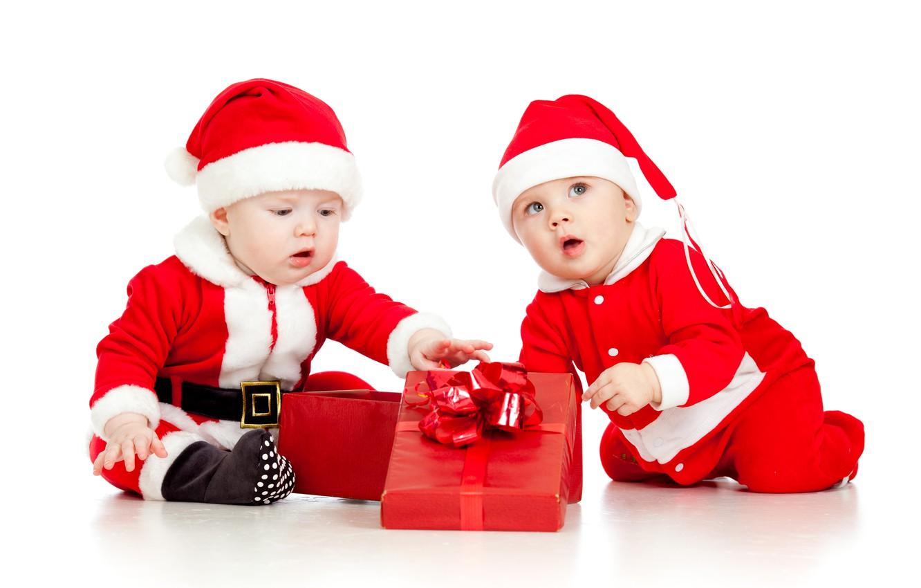 Kids Christmas Gift HD Wallpaper