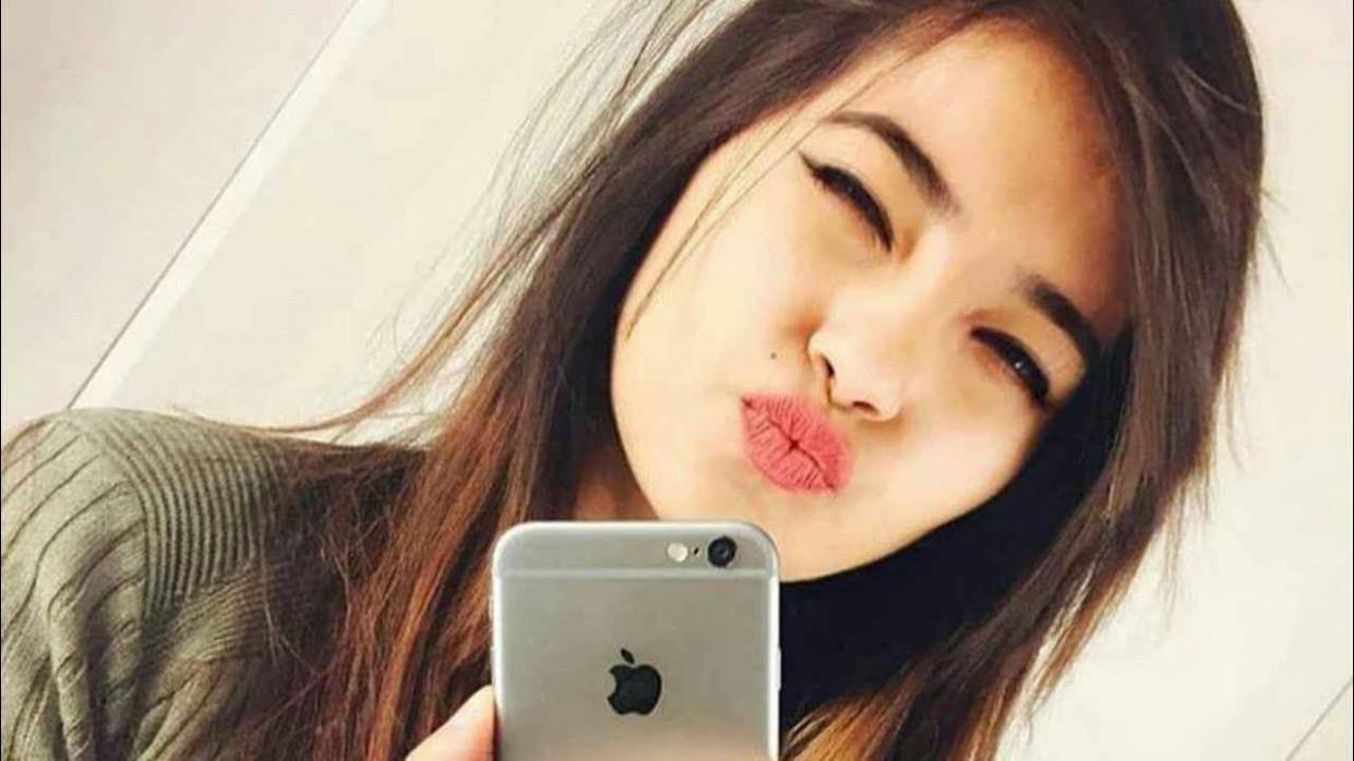 Latest Cute And Stylish Girls Dp For Facebook Profile
