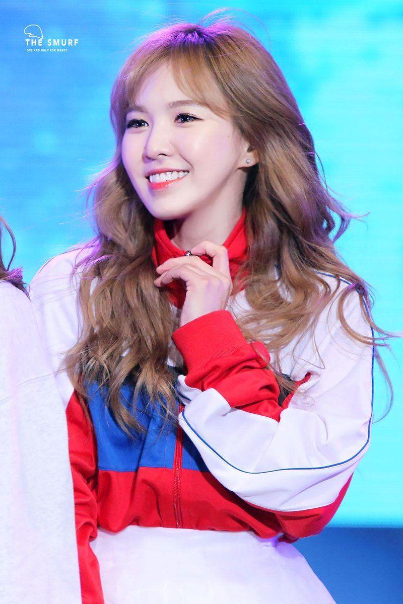 Favidols on. Wendy red velvet, Red velvet, Velvet