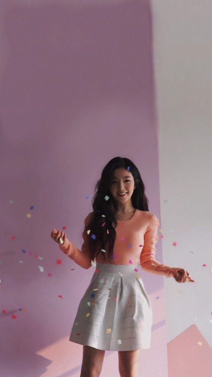 Irene Wallpaper, Picture