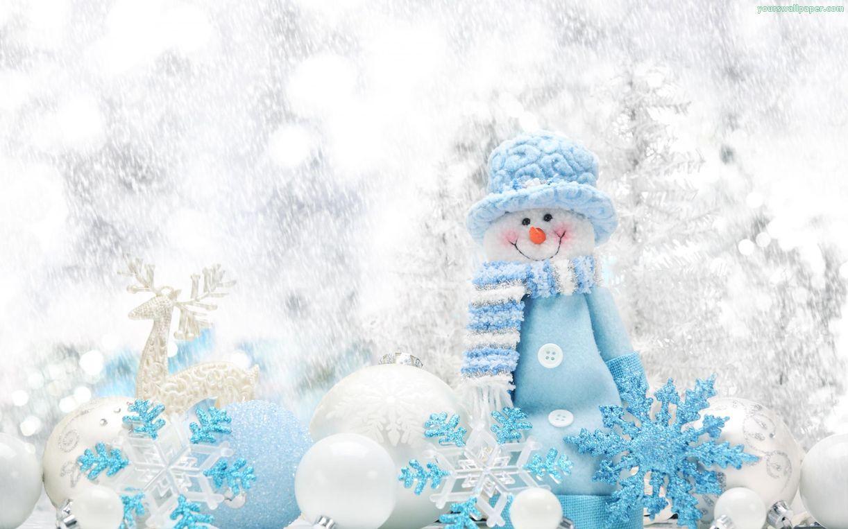 Snowman cute blue winter Wallpaper!!. Snowman at Christmas