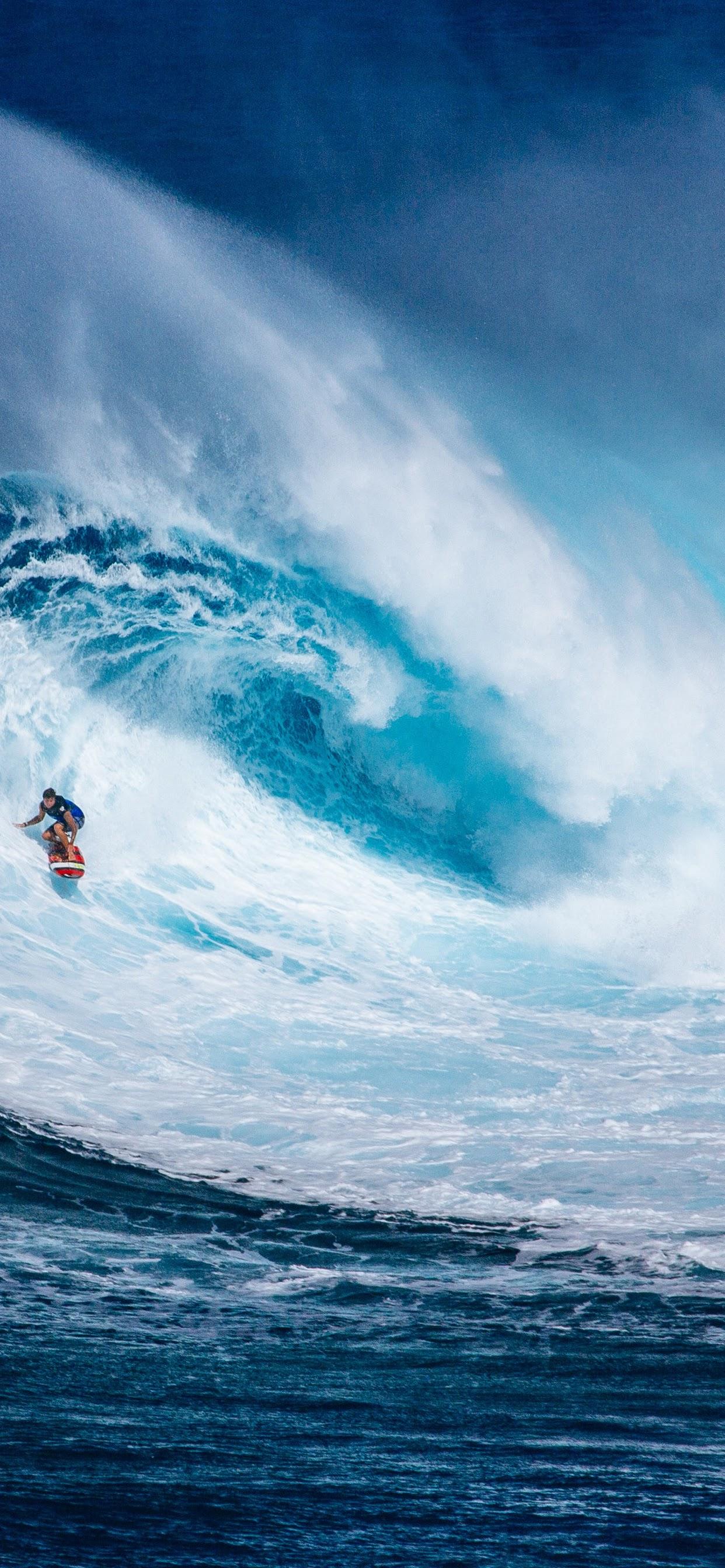 Surfing Ocean Waves Nature Scenery 4K Wallpaper