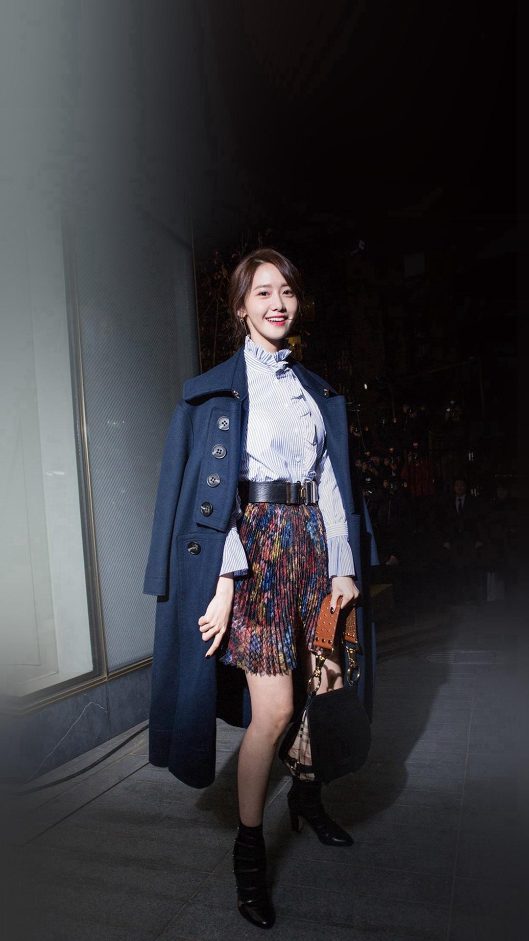 Kpop SNSD Yoona Smile iPhone 8 Wallpaper Free Download