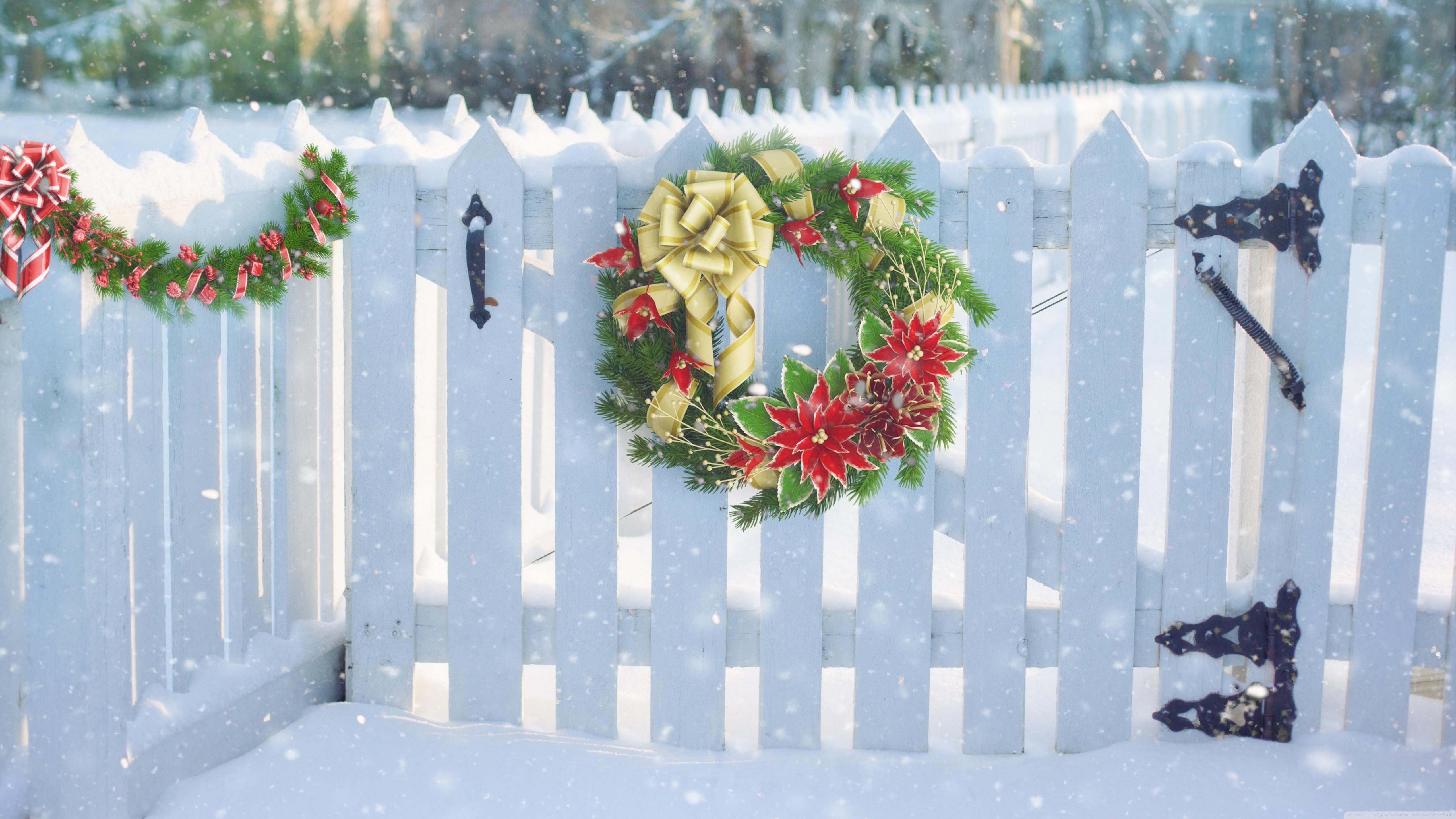 Christmas Wreath On White Fence UHD Desktop Wallpaper for 4K