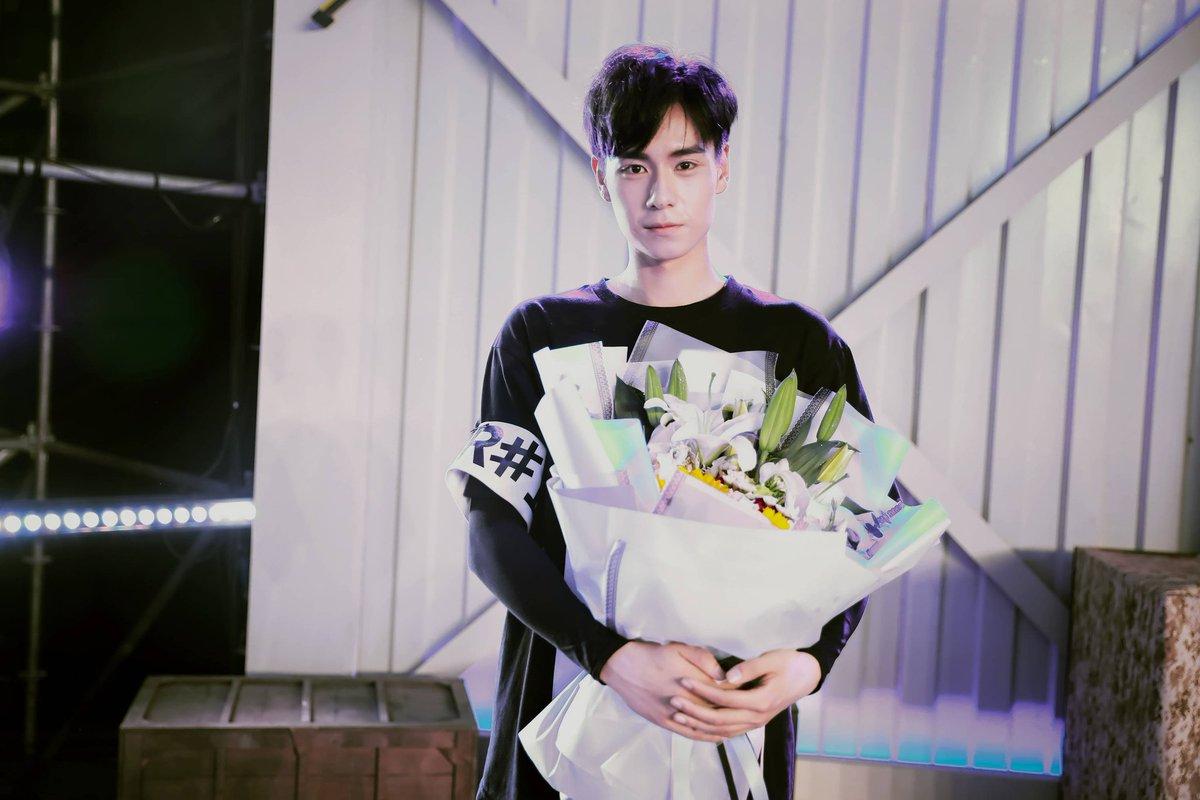 Hu YiTian & Shen Yue - Go Go Squid weibo