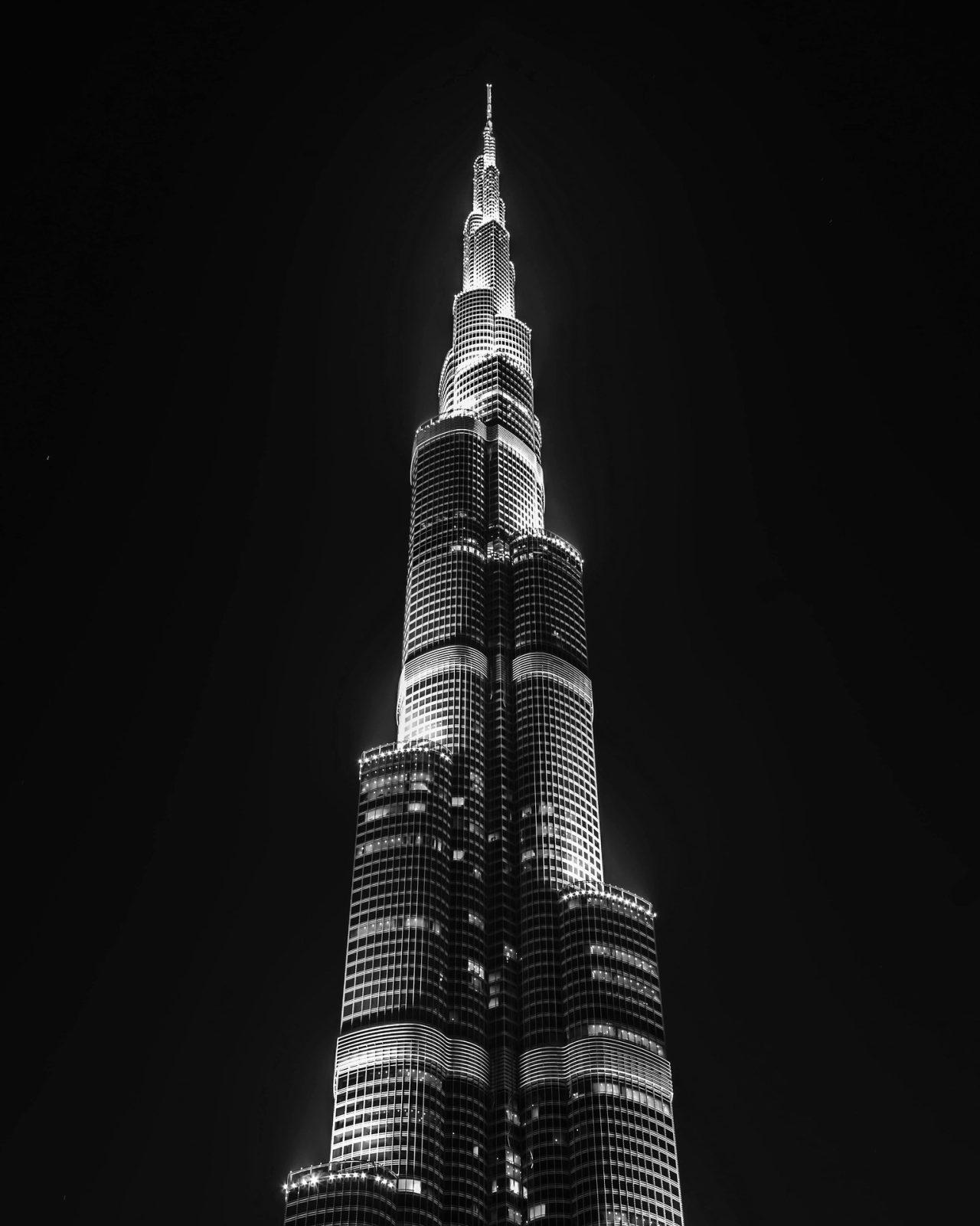 Dubai Night Wallpaper For Mobile In 1280 X 1600p