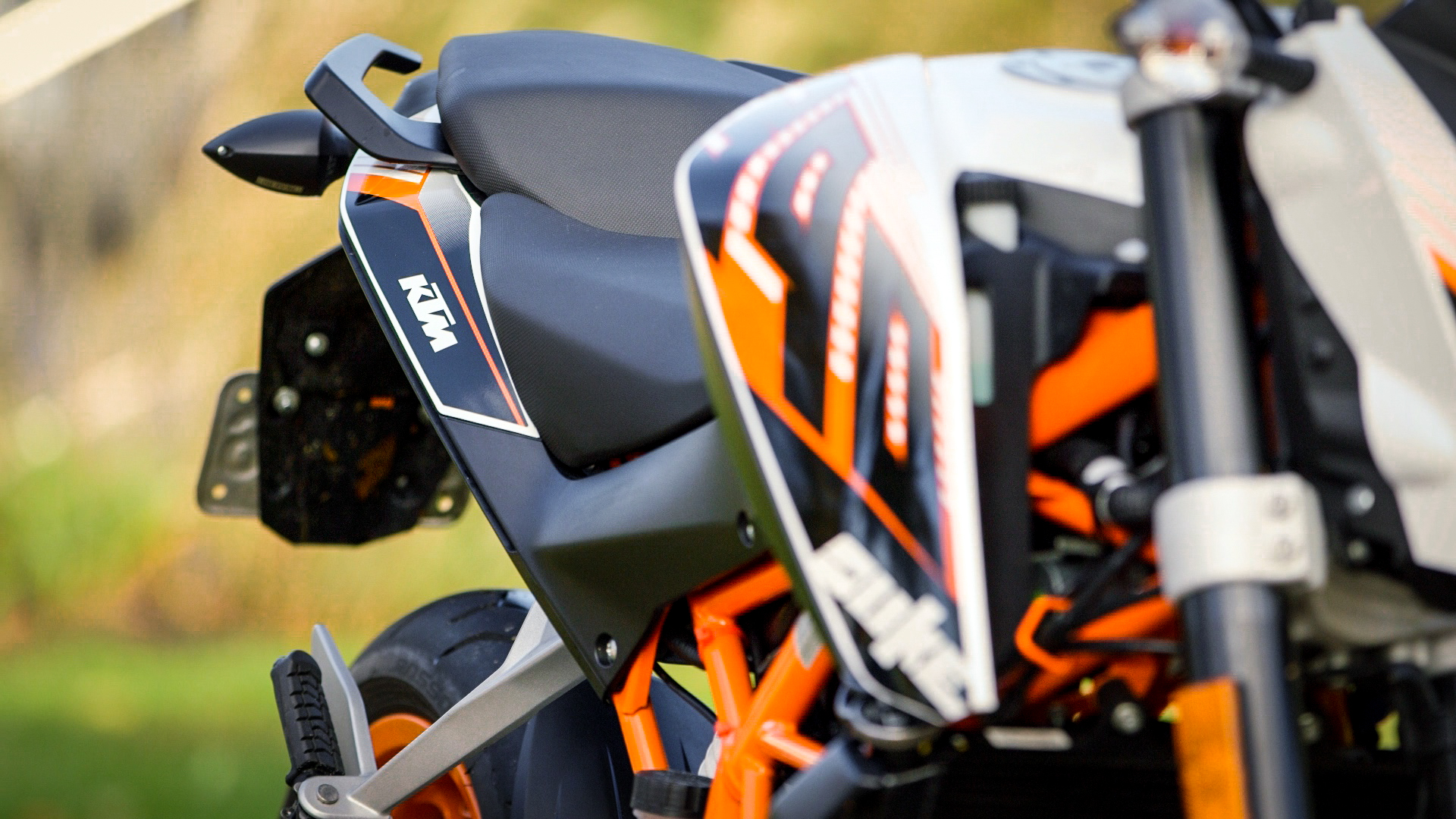 KTM 390 Duke Review