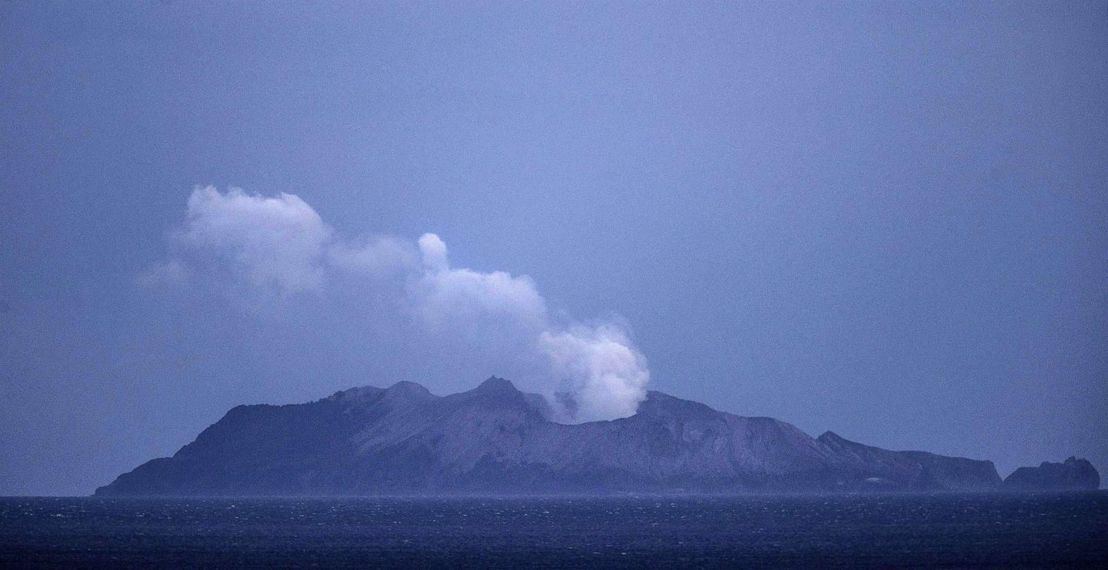 At least 5 dead, 8 missing after New Zealand volcano erupts