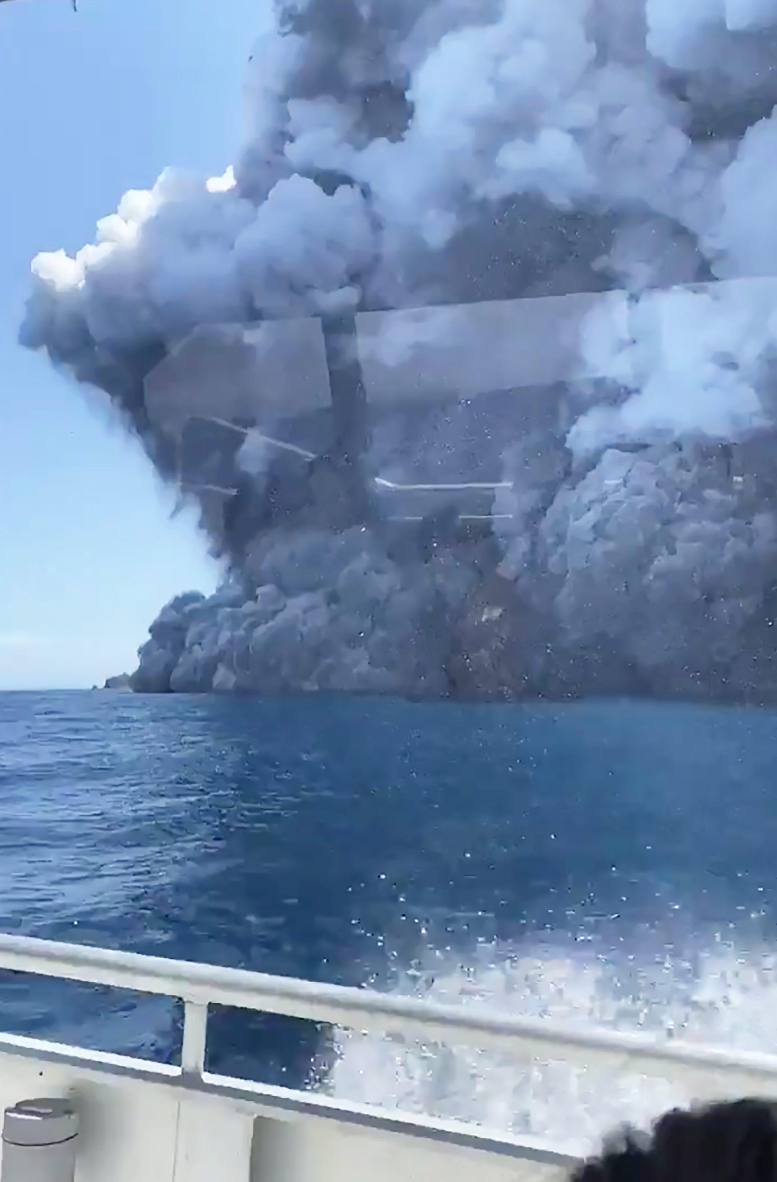 New Zealand volcano eruption
