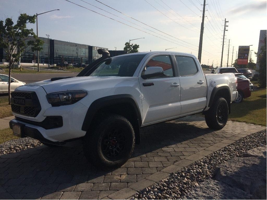 Toyota Tacoma 4X4 DBL CAB TRD PRO Free Winter Tires