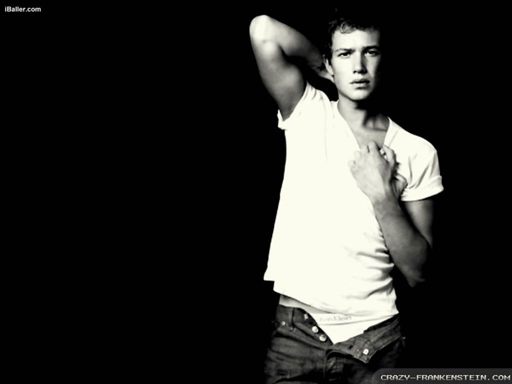 Ed Speleers Wallpapers - Wallpaper Cave