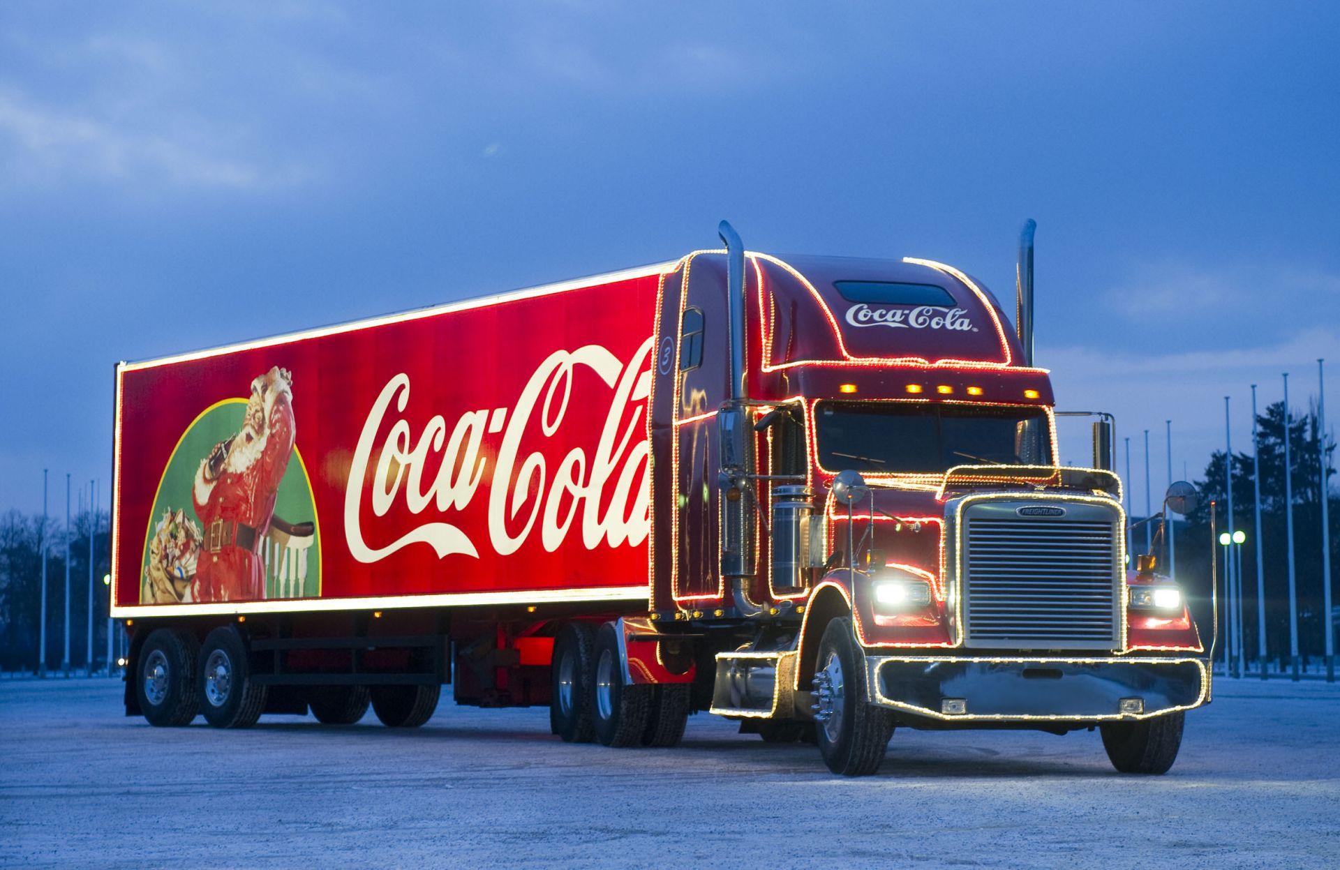 Wallpaper Coca Cola Christmas Truck Cocacola Christmas Day Cola Truck  Background  Download Free Image