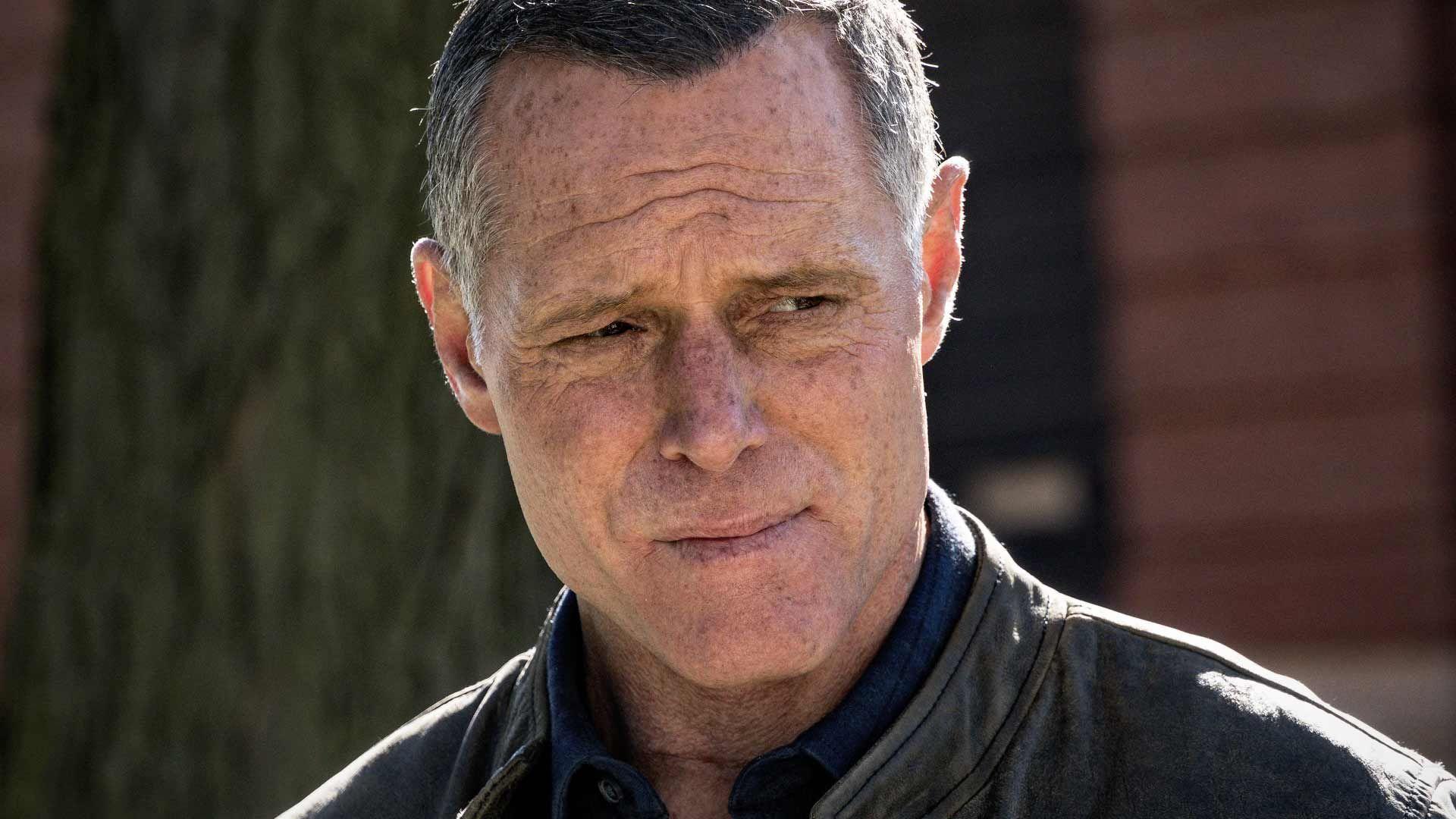 Chicago P.D.' Star Jason Beghe Ordered Not to Smoke in