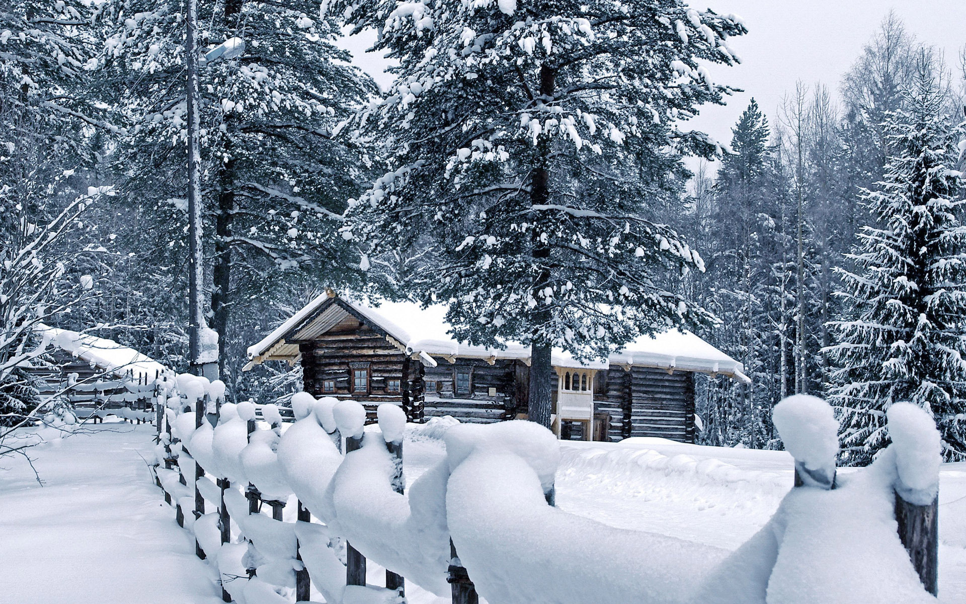 Cabins in the Snow Wallpaper