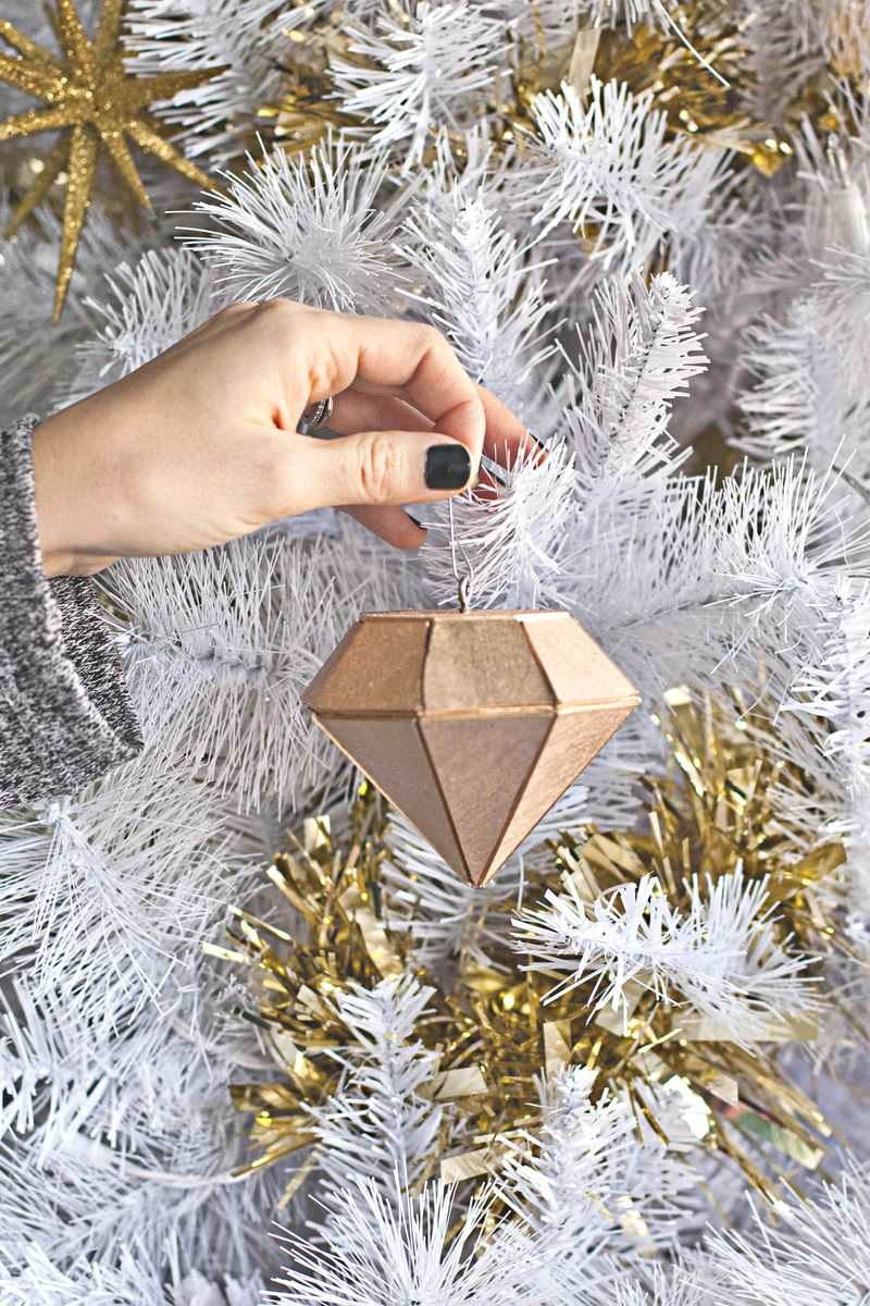 Modern Christmas Decor Ideas