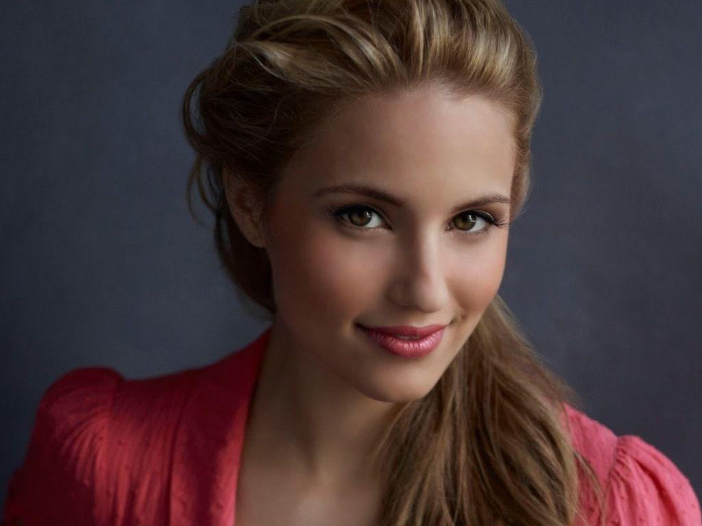 Download free available collection of Dianna AGron HD