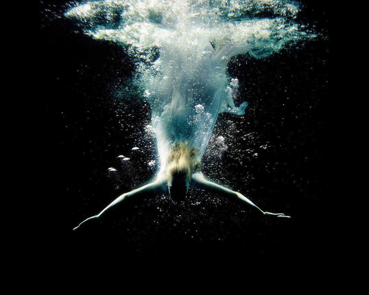The Chemical Brothers, Album covers, Underwater HD