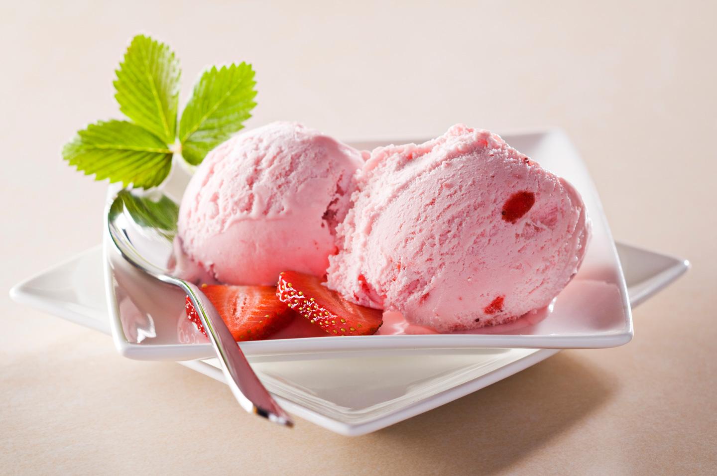 Strawberry Ice Cream Cream Photo