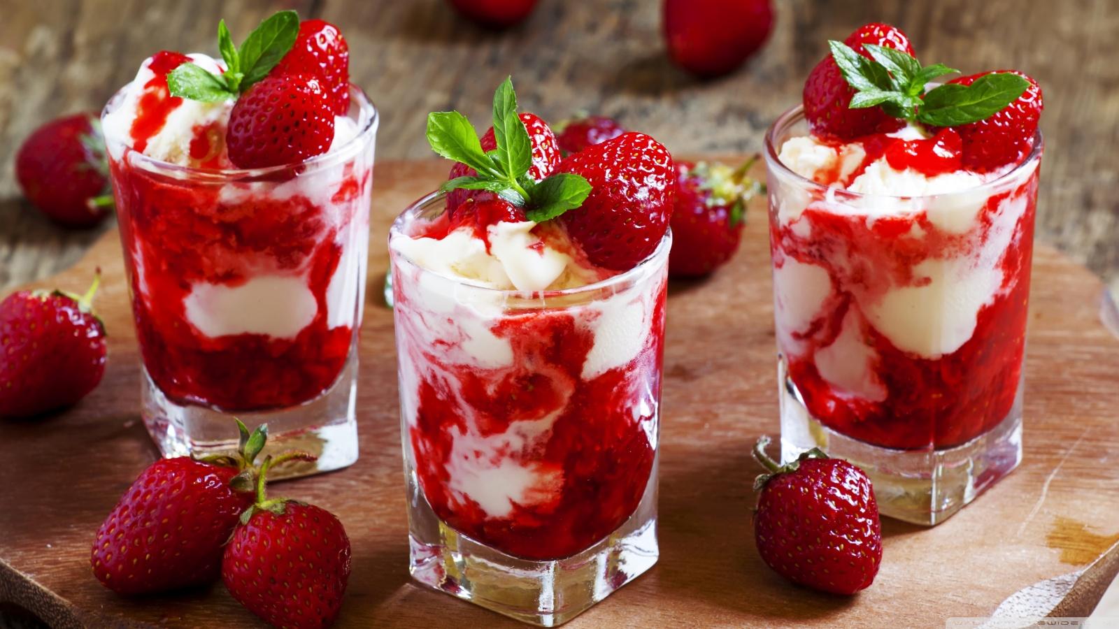 Strawberry Ice Cream Dessert HD Wallpaper