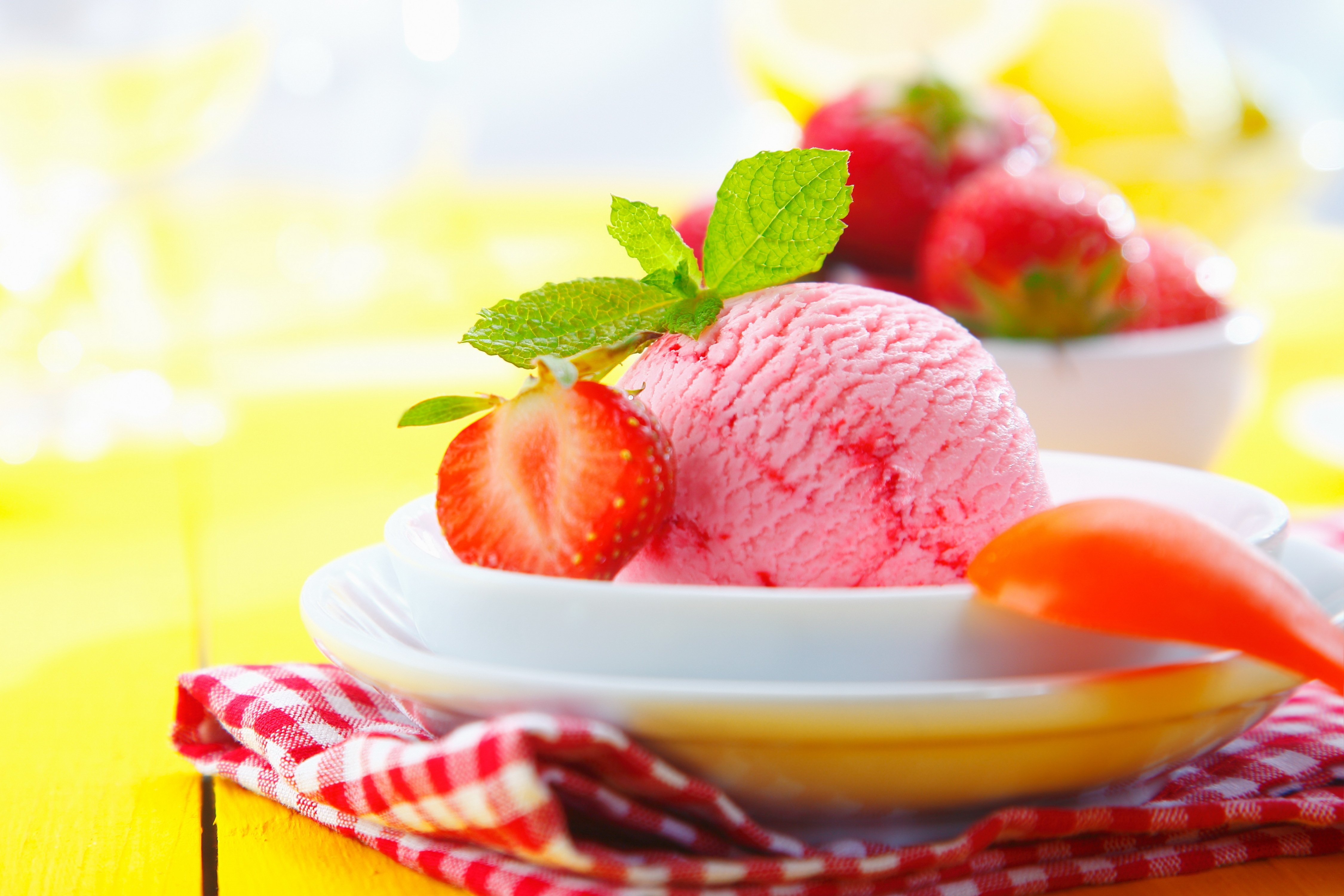 Picture Ice cream Mentha Strawberry Food Plate 4500x3000