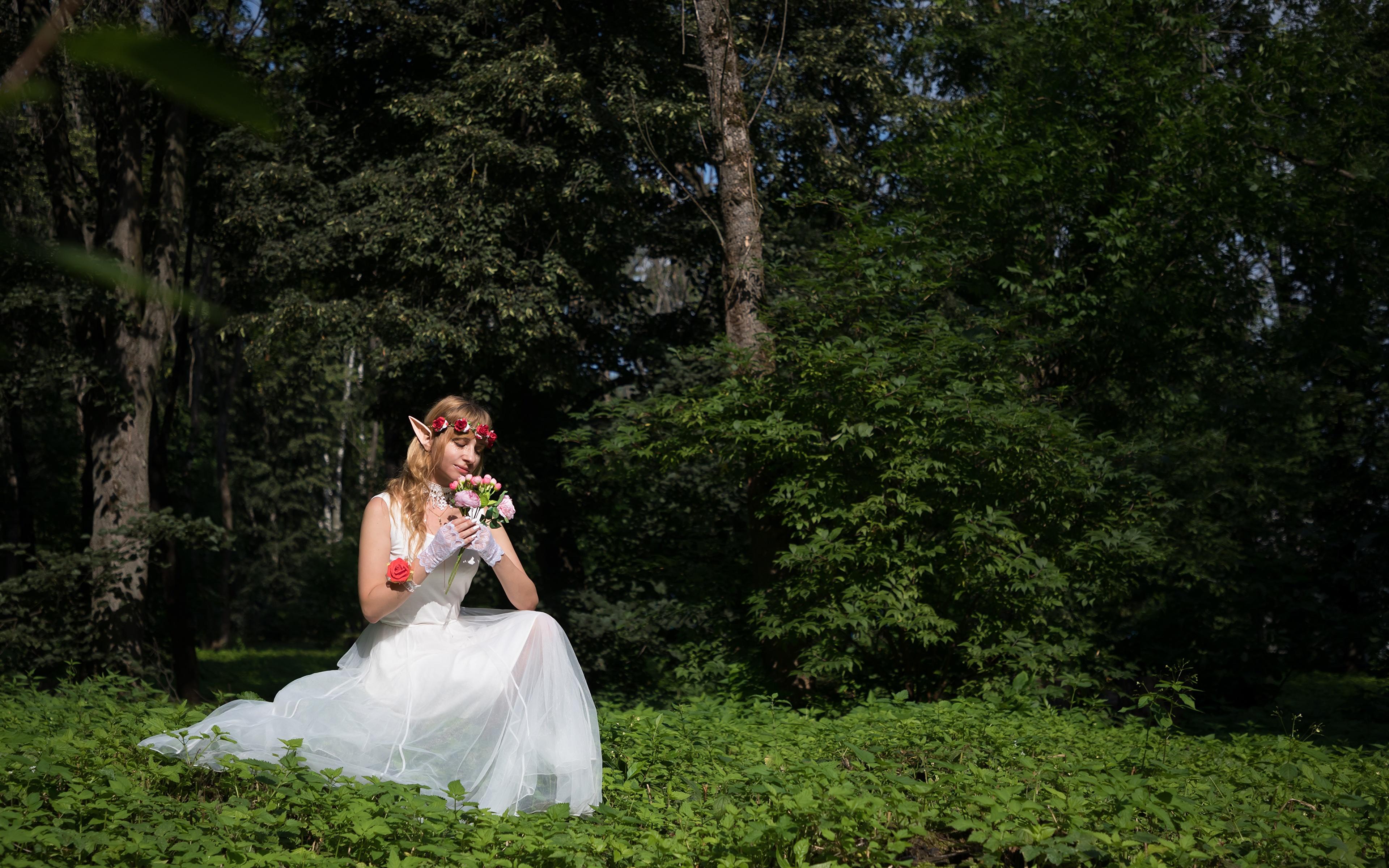 Photo Elf brides bouquet female Fantasy forest sit Grass
