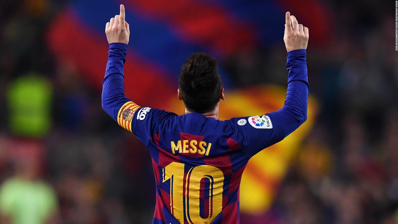 Lionel Messi lifts Barcelona in Champions League last 8