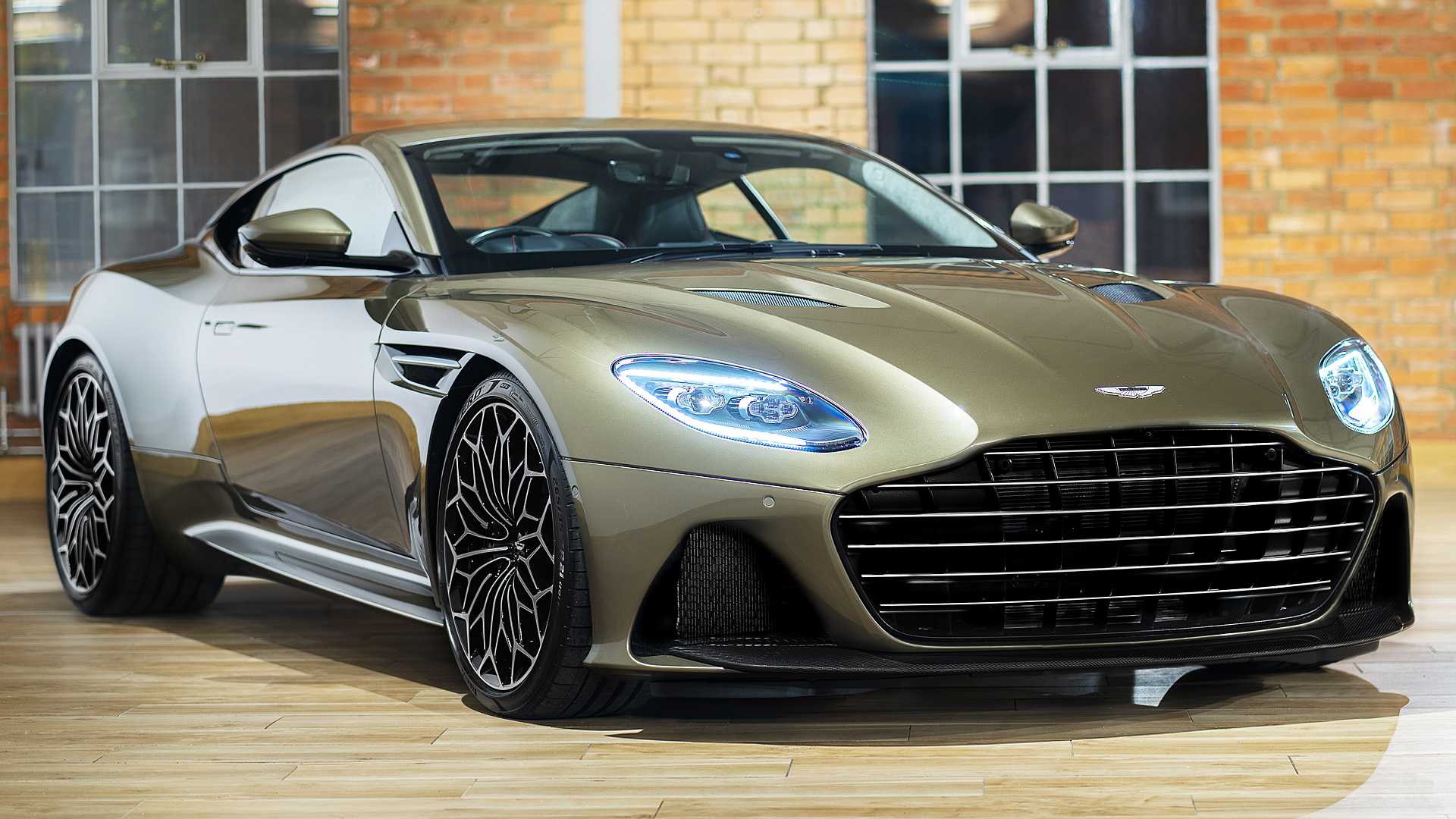 Aston Martin DBS Superleggera Pays Tribute To 6th James Bond