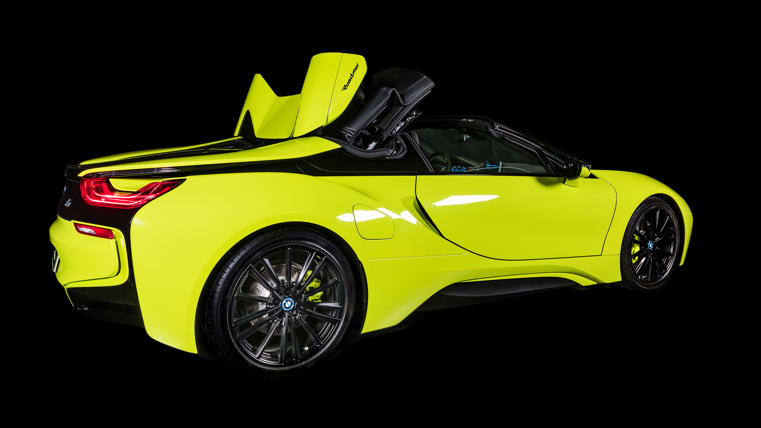 BMW i8 Roadster LimeLight Edition Photo Gallery