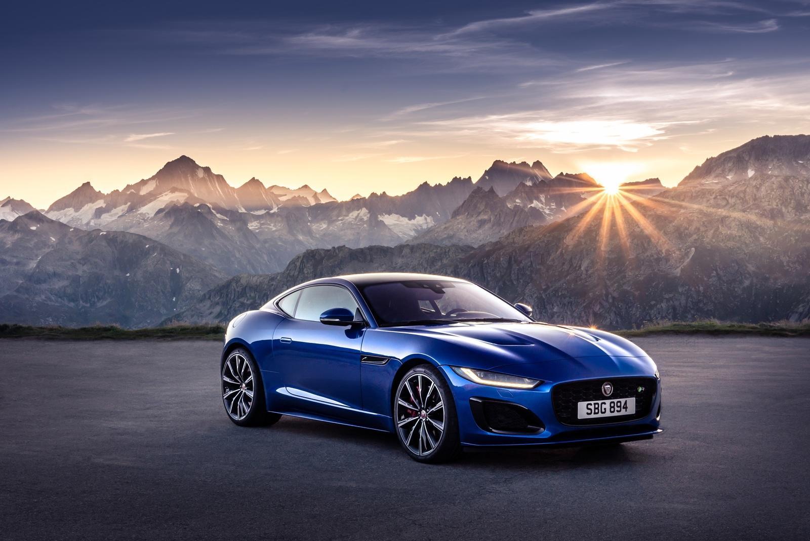 I'm In Love With These 2021 Jaguar F Type Wallpaper