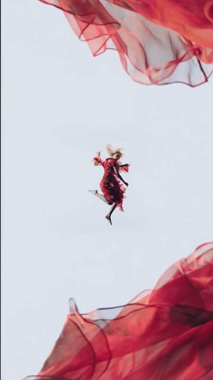 Snapping Chungha wallpaper