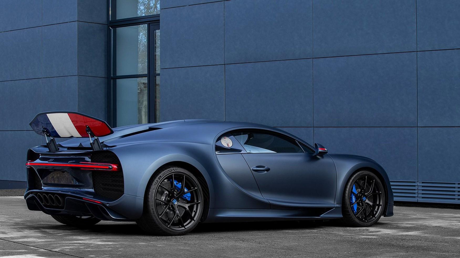 New Bugatti Chiron Noire riffs on La Voiture Noire. CAR