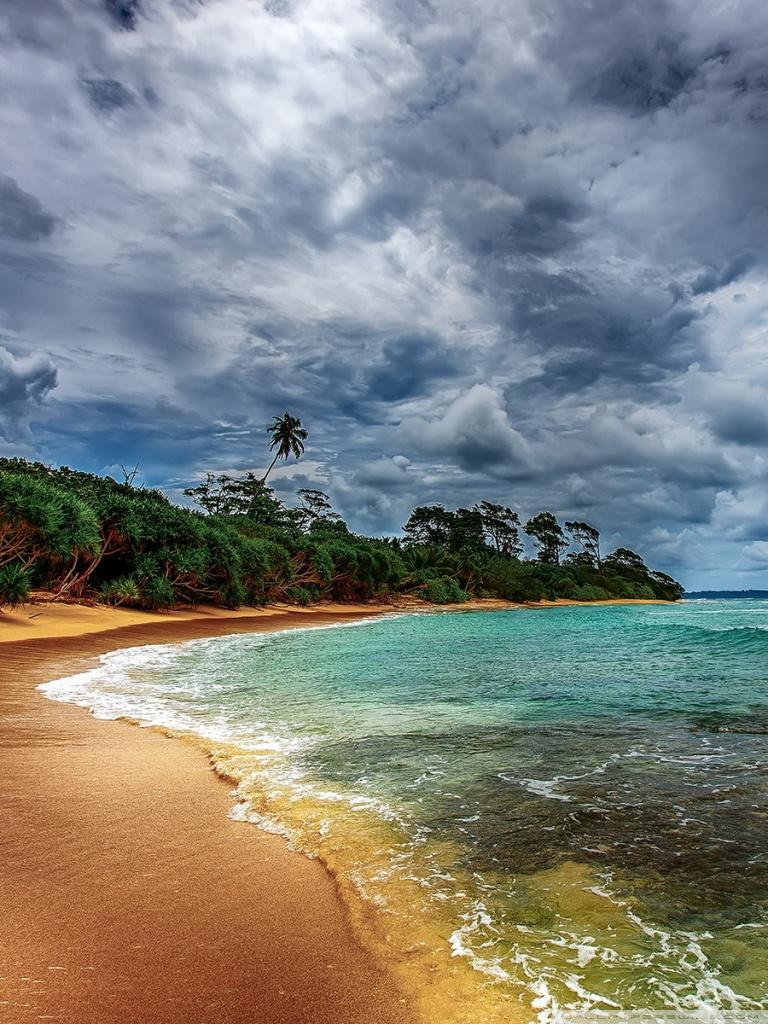 Tropical Coast With Beautiful Beach Ultra HD Desktop