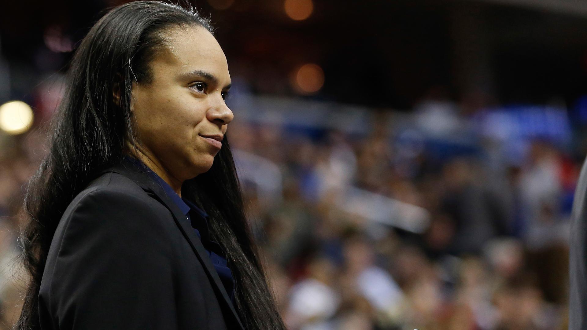 Kristi Toliver reflects on first season as Wizards assistant
