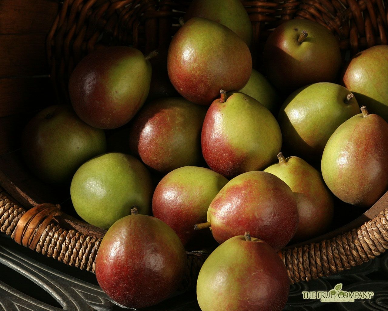 Wallpaper Wednesday: Seckel Pears. The Fruit Company® Blog