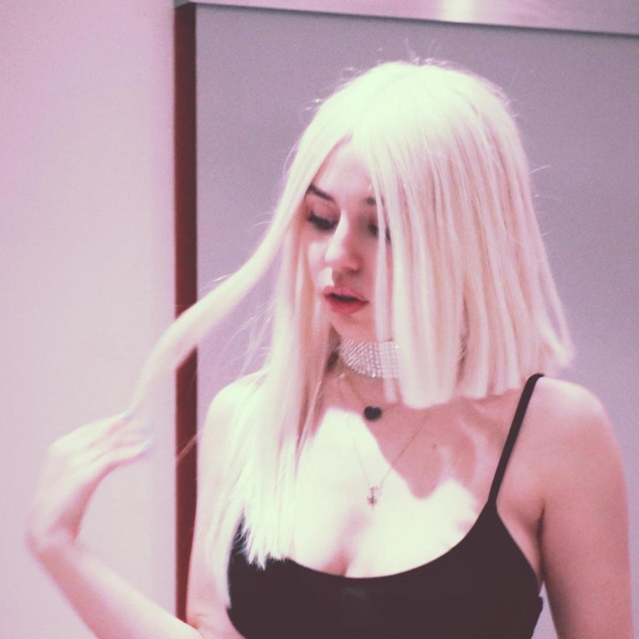 Image about model in Ava Max by ➸ Pandemonium ✯