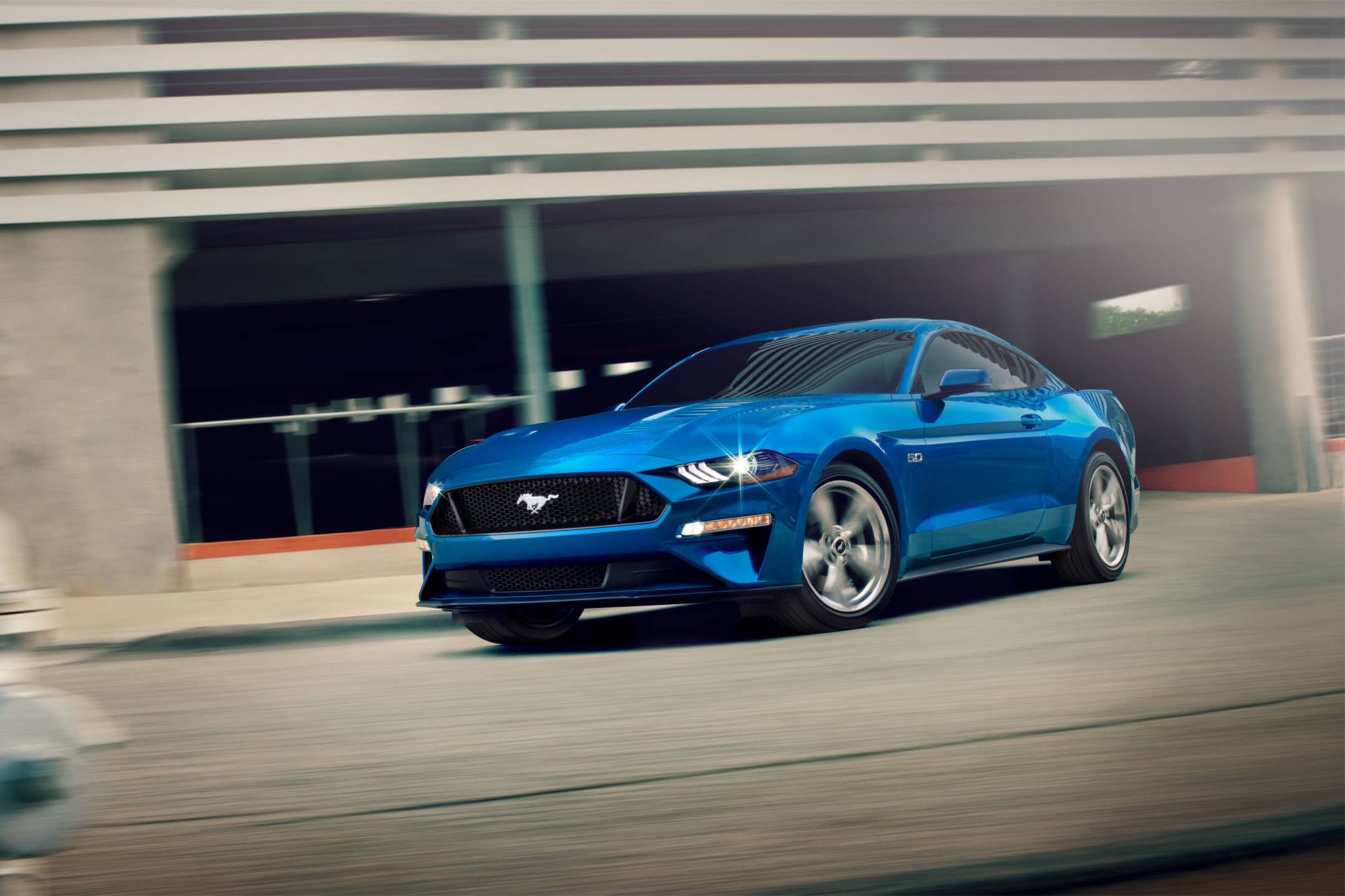 Ford® Mustang Shelby GT350R Sports Car. Model Details