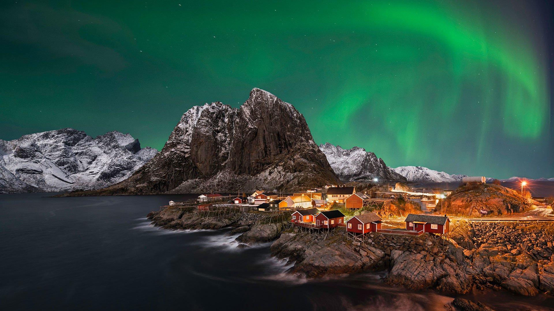 Northern Lights over Norwegian Village in Winter HD