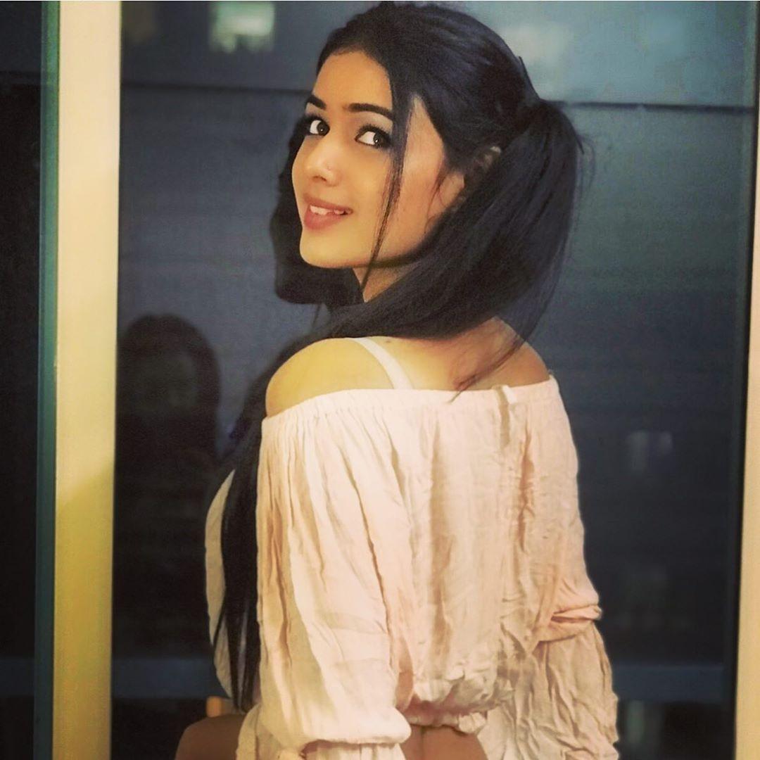 Neha Solanki Image. Download HD Photo, Stills